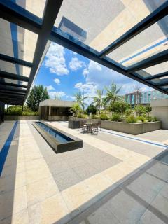 Flat aconchegante - Perto de Tudo - Vista Livre - Estacionamento privativo e Portaria 24h - Wi-Fi 600mbps - 6