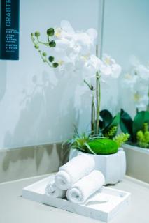 One Bedroom Apartment by Otolo Homes with Free Yas Theme Park Tickets - 4