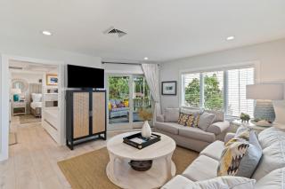 PC201G: 201G Port O'Call - 8