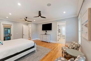 HN2307: 2307 Hartnett Blvd. - 5