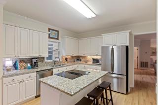 GP72: 72 Grand Pavilion - 3