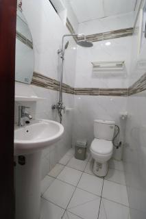 AfriqPnB RC Villa 3 Chambres avec Piscine - Bébamboué - 8