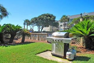 PC102A: 102A Port O'Call - 4