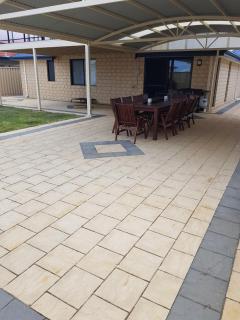 Sandy Toes and Sunsets Beach House - 7