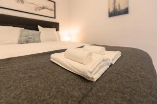Apartamento con 2 dormitorios, 2 baños y sofá cama ideal para familias en Madrid Temporal CAR1012 - 7