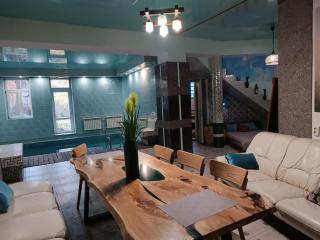 Дом у моря с бассейном и сауной - 0