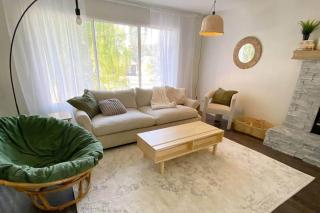 Serene Family Getaway-4Bed 3Bath | Super Location - 0