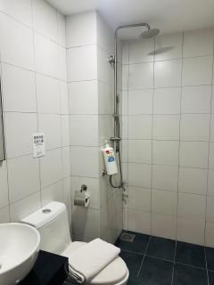 Chamber Residence klcc by Golden - 8