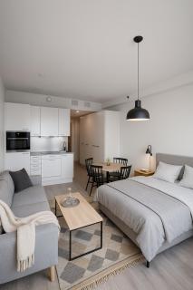 City Home Finland - City View Studio - Best Location & City View Balcony - 2