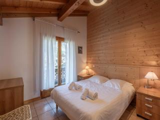 3 pièces à Morzine, centre, proche pistes, 3*, WiFi, balcon, parking, jacuzzi, animaux OK, 6 pers - FR-1-754-37 - 1