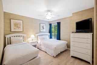 FR476: 476 Fiddlers Reach - 7