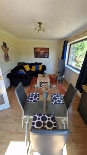 1-Bedroom Annexe in Brighton-Saltdean - 2