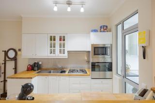 Central Funchal Apartment - GARDEN - Free Parking & AC - 1