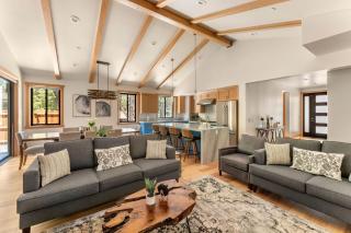 34 - The Maple Crest home - 5