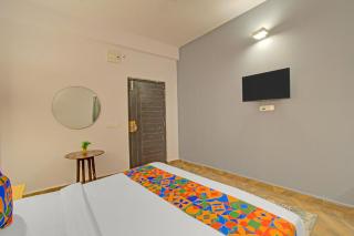 FabHotel The Vibe - Nr SR Nagar Metro Station - 4