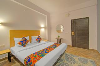 FabHotel The Vibe - Nr SR Nagar Metro Station - 7