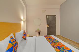 FabHotel The Vibe - Nr SR Nagar Metro Station - 2