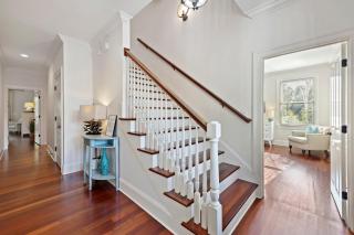 CM3302: 3302 Cameron Blvd. - 9