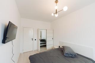 Cozy 2-Room Apartment - Free Parking - Close to Airport - 6