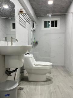 Nur Nur Residence - Ban Lum Fuang - 8