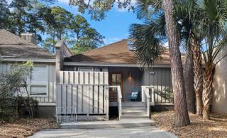 GL1232: 1232 Greenslake - 7