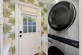 GL1232: 1232 Greenslake - 2