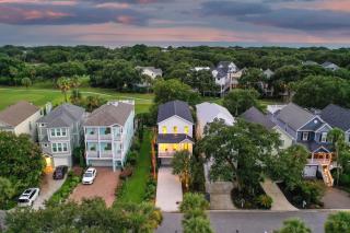 YH10: 10 Yacht Harbor - 0