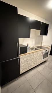 Stylish & Beautiful 1BR Apartment Near Prater Park - 5