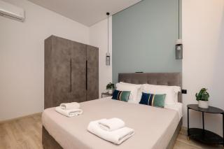 The Philosopher's House - 9