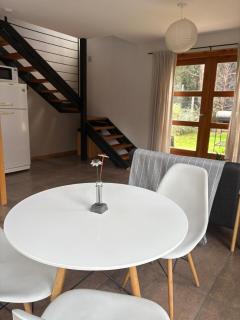 Casa moderna a metros del lago Gutierrez - Ñire - 8