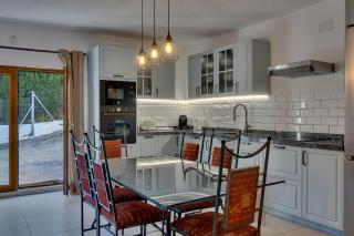 Villa Alegria Villa Apt with Sole Use of Private Pool - 1