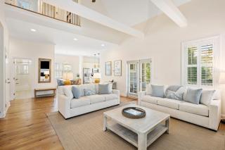 BT4013: 4013 Bridle Trail - 1