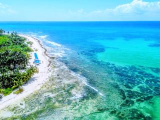 2 Units I 500m Award-Winning Beach I Memory Foam Bed I AC Kitchen WiFi 1B4A - 0