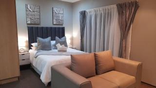 The Prestige Escape Elegant Living at Bains Lodge - 6