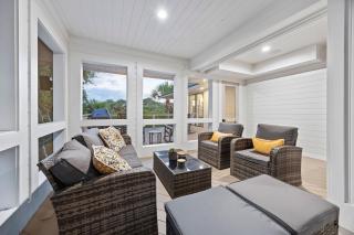 SV3553: 3553 Seaview Drive - 1