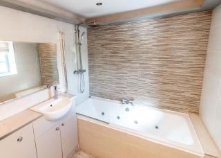 Wheatsheaf Inn, Bar Hill - 6