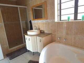 Tropical tide retreat Ballito - 2