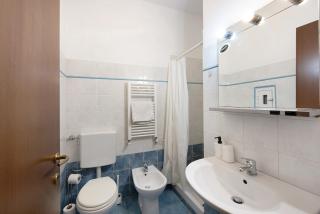 Genova - A due passi dall'acquario - 1