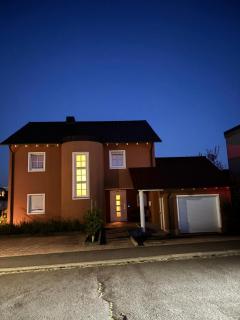 schöne Einliegerwohnung mit Stellplatz - 0