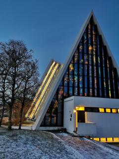Arctic View House - near Cable Car & Arctic Cathedral - 2