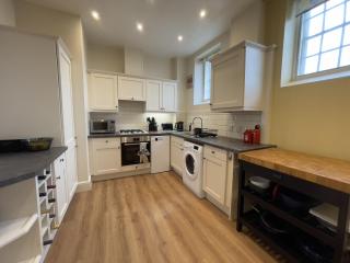 The Manor Retreat - 3