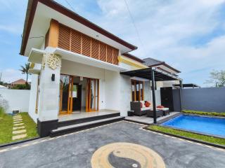 Karuna Villa with Garden - 4