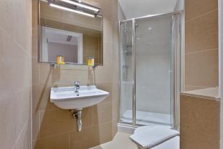 Cleveland Residences Kensington - 1