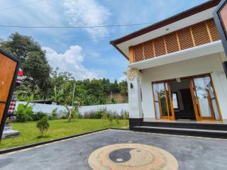 Karuna Villa with Garden - 5