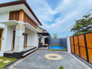 Karuna Villa with Garden - 3