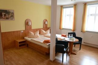 Hotel garni Goldene Henne - Arnstadt - 3