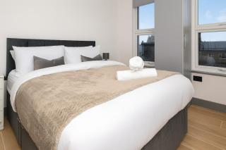Finchley Penthouse Sleeps 8 Free Parking LDN - Finchley - 4