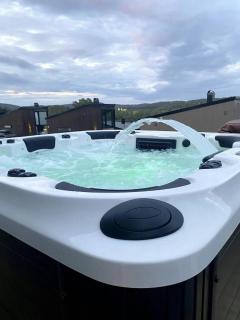 Relax In This Cozy Family Cabin - 1