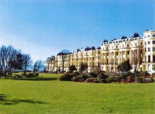 Luxury Apartment in Brightons Best Location - 9