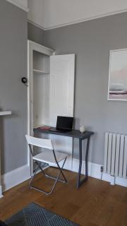 Luxury Apartment in Brightons Best Location - 2